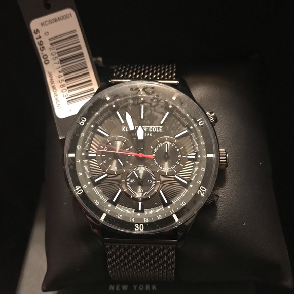 Watch - Picture 3 of 3